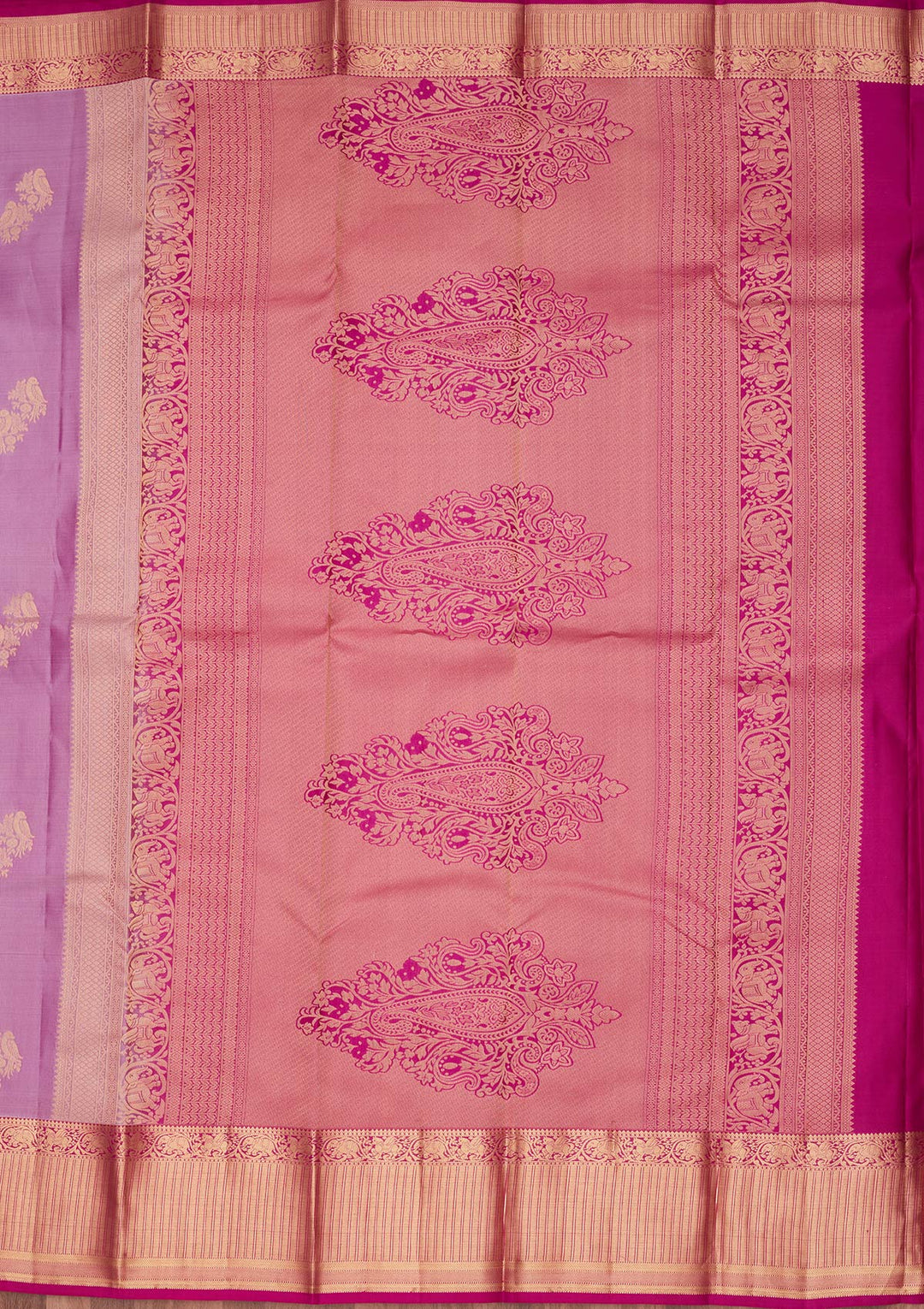 Lavender Silk Buti Saree With Matching Blouse Piece