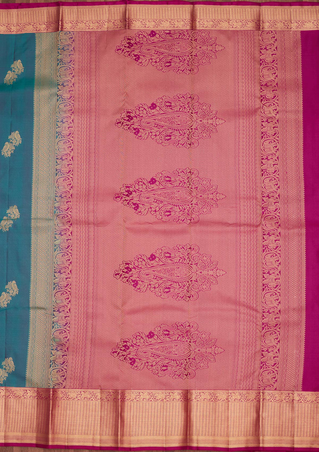 Rama Green Silk Buti Saree With Matching Blouse Piece