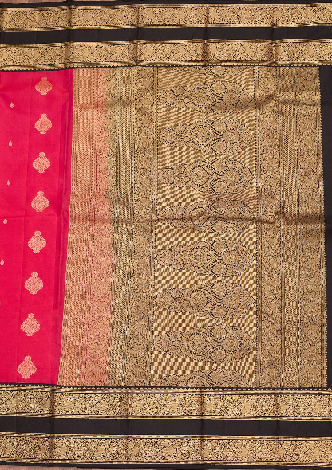Pink Silk Buti Saree With Matching Blouse Piece