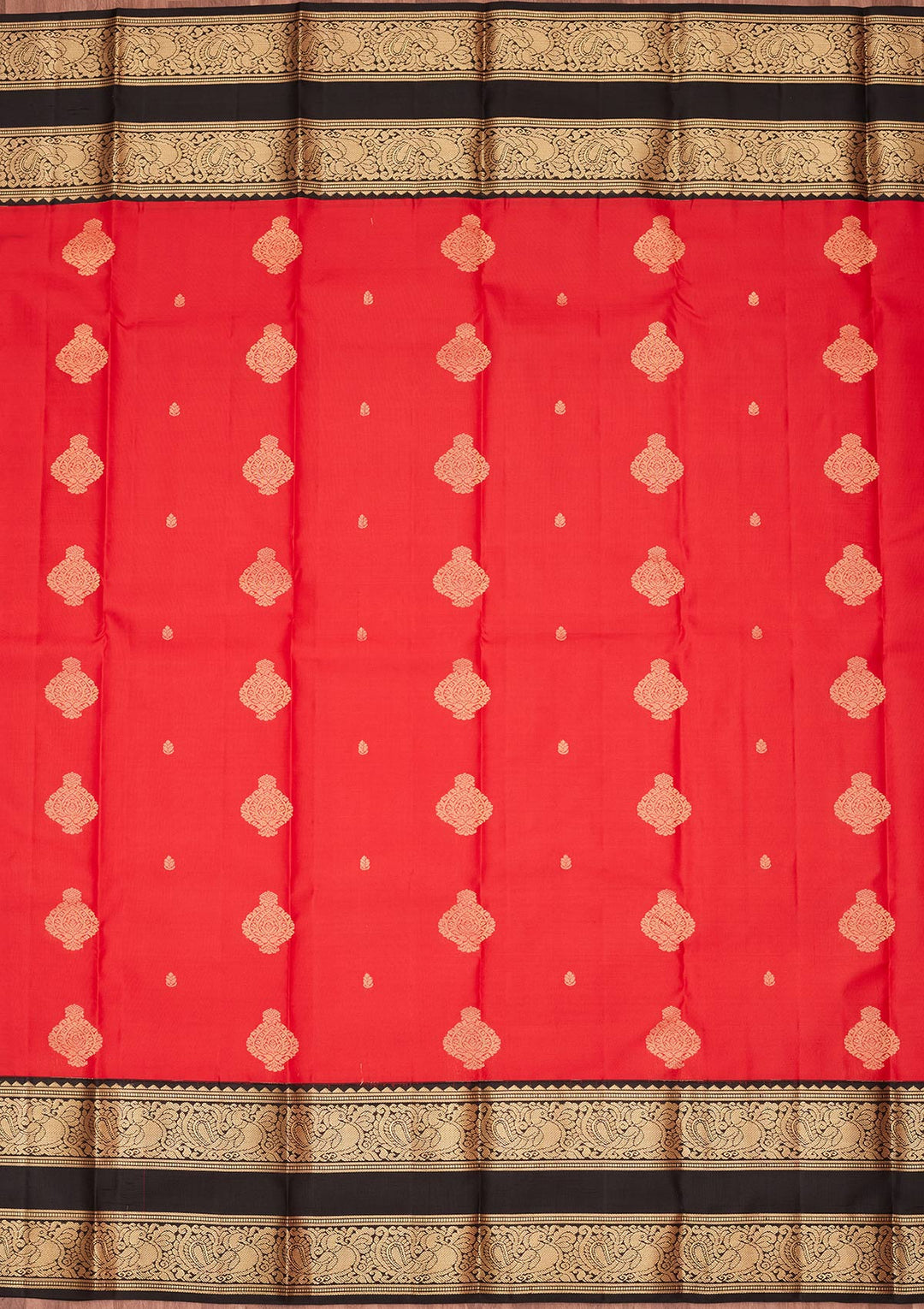 Red Silk Buti Saree With Matching Blouse Piece