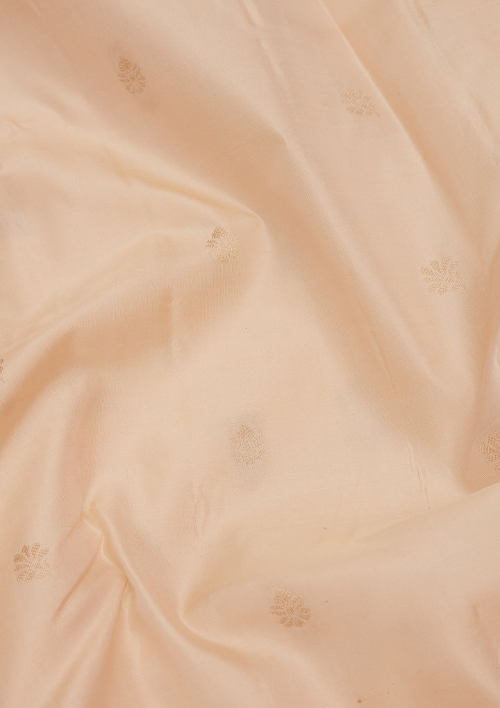 Off White Silk Buti Saree With Matching Blouse Piece