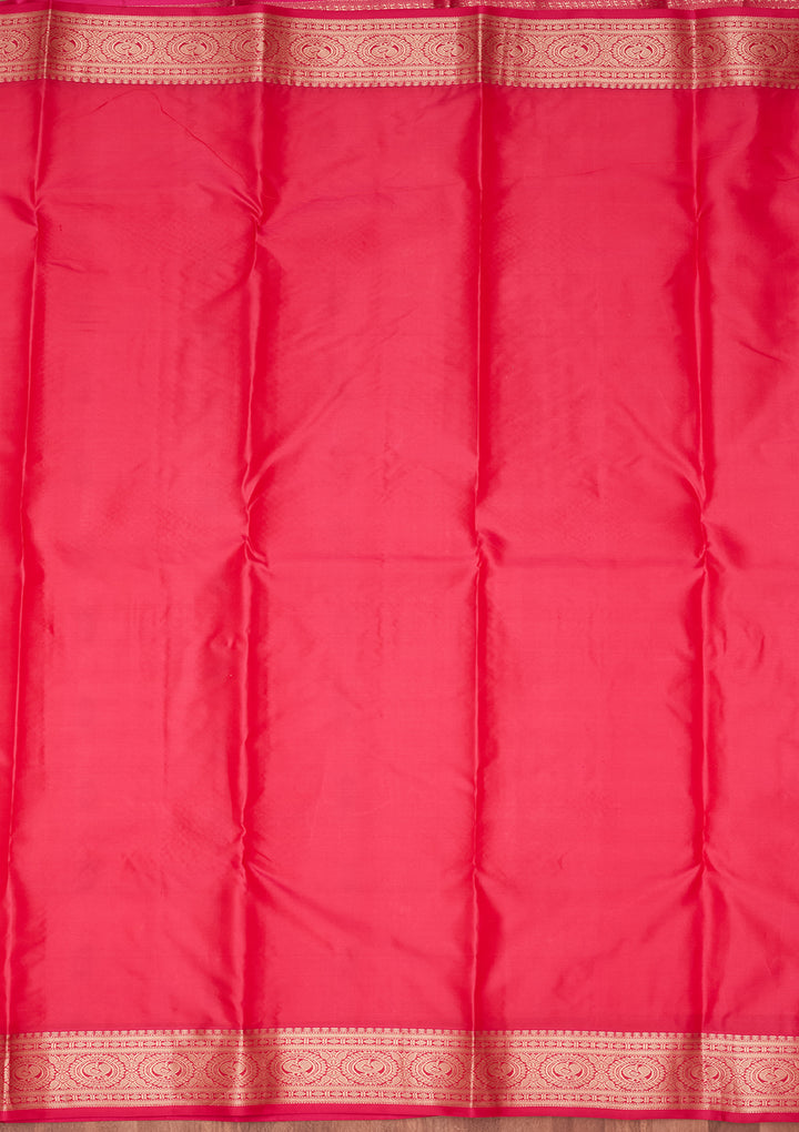 Off White Silk Buti Saree With Matching Blouse Piece