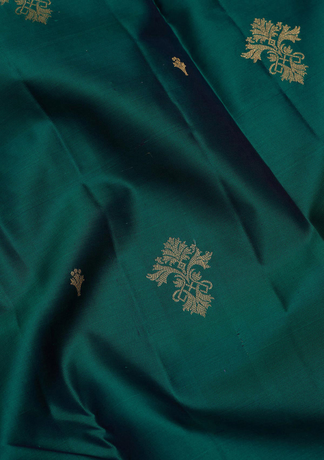 Rama Green Silk Buti Saree With Matching Blouse Piece