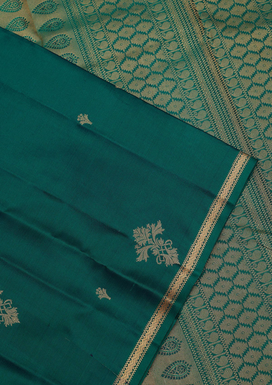 Rama Green Silk Buti Saree With Matching Blouse Piece