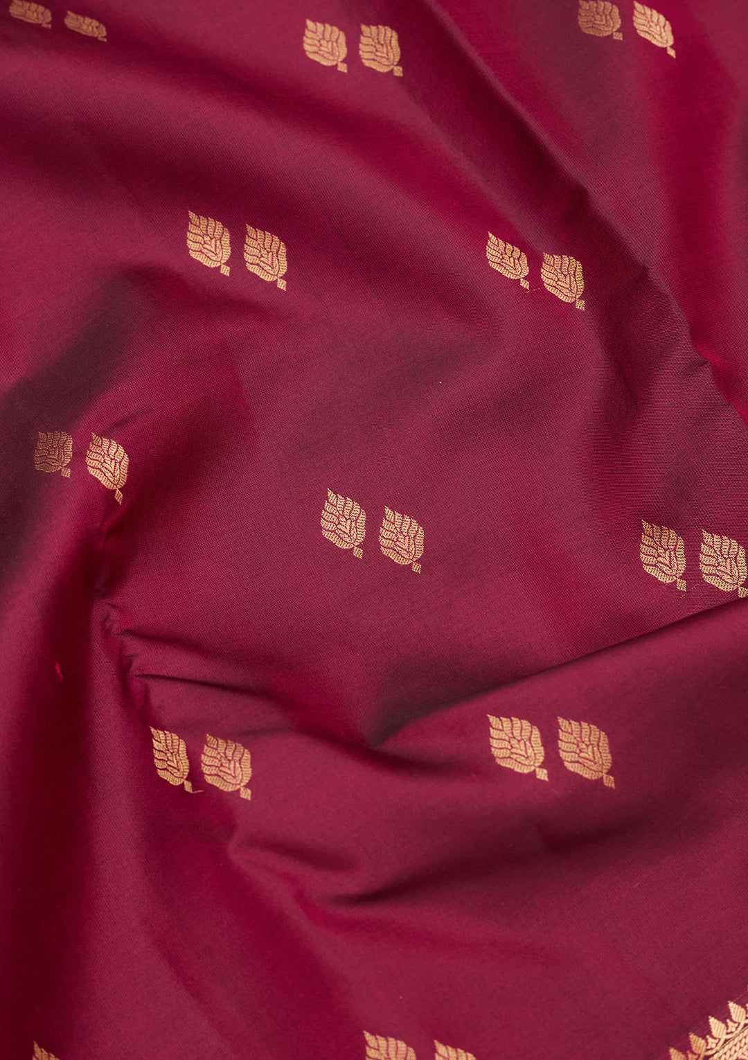 Wine Silk Buti Saree With Matching Blouse Piece