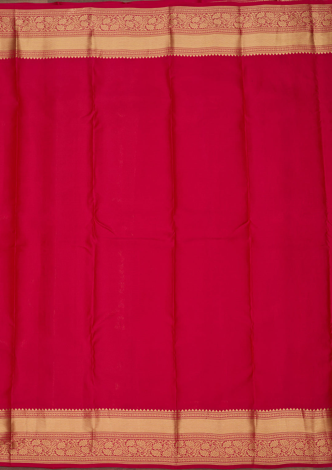 Rani Pink Pure Silk Jaal Zariwork Saree With Matching Blouse Piece
