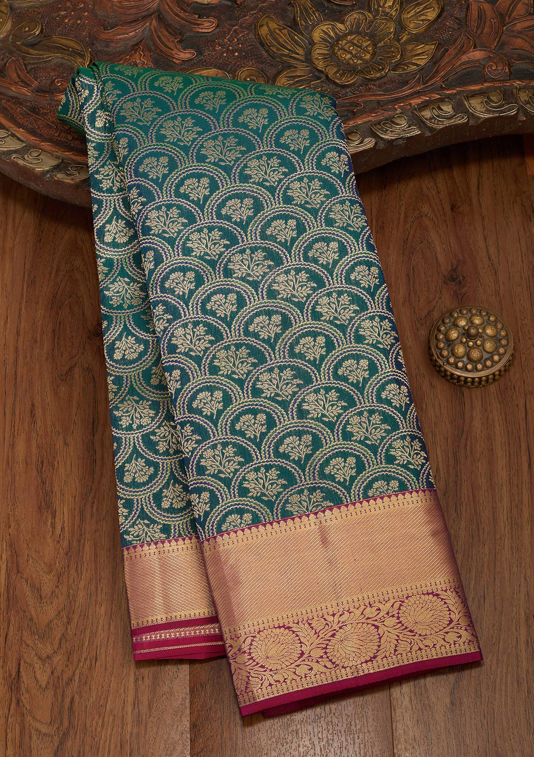 Rama Green Silk Jaal Saree With Matching Blouse Piece