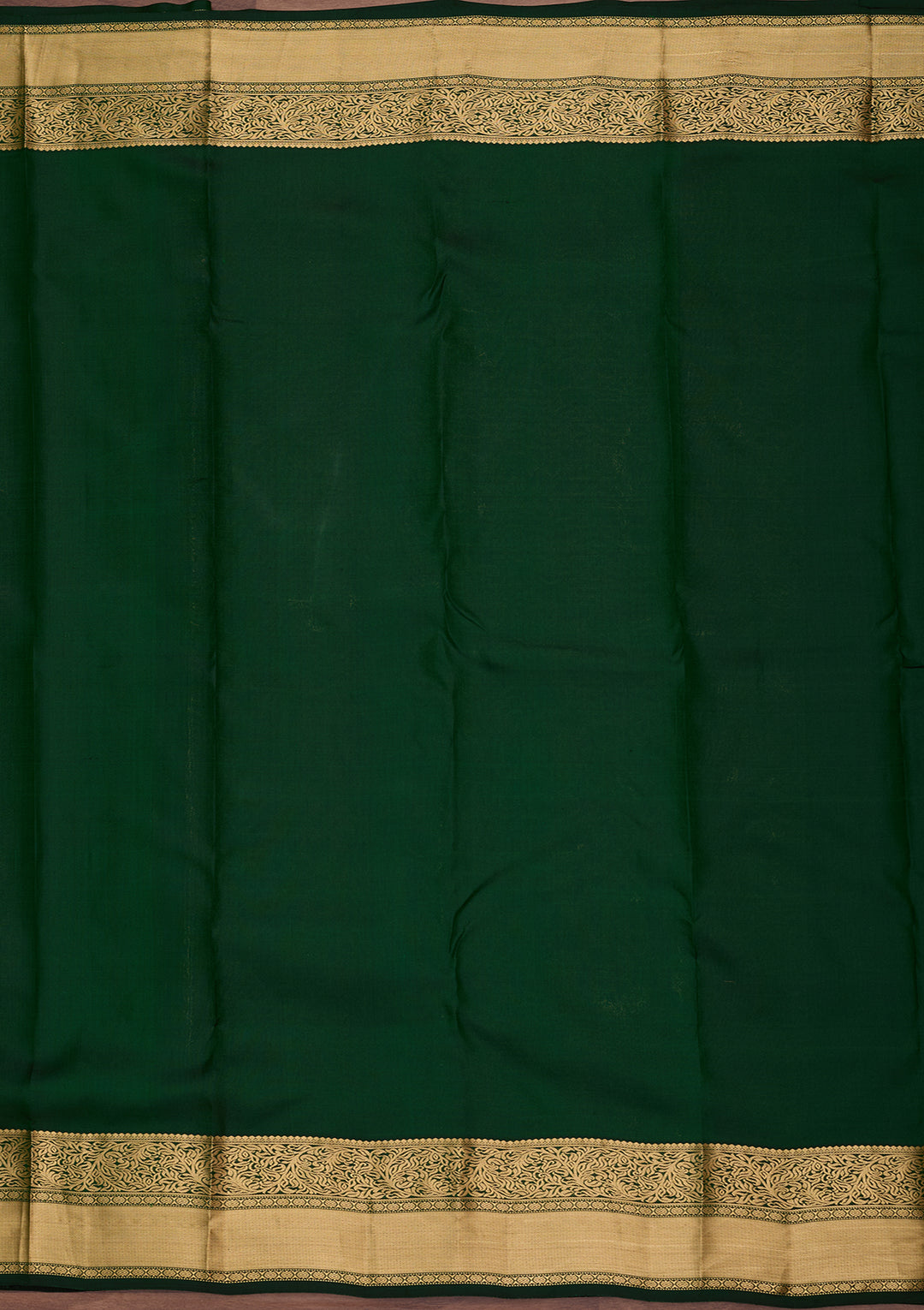 Bottle Green Pure Silk Jaal Zariwork Saree With Matching Blouse Piece
