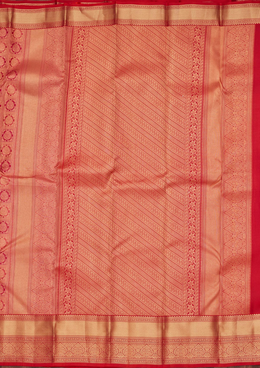 Onion Pink Silk Checks Saree With Matching Blouse Piece