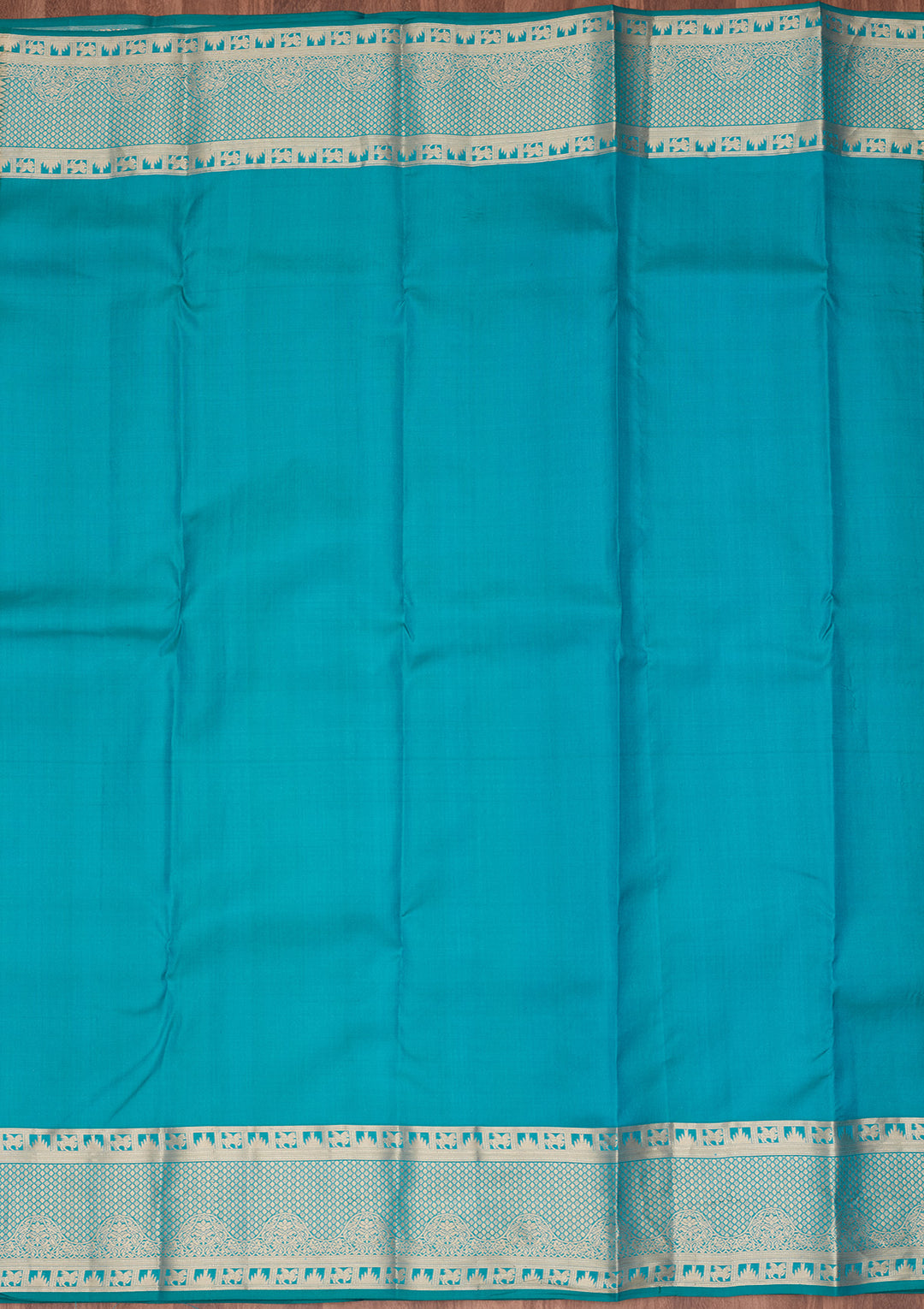 Sea Green Silk Jaal Saree With Matching Blouse Piece