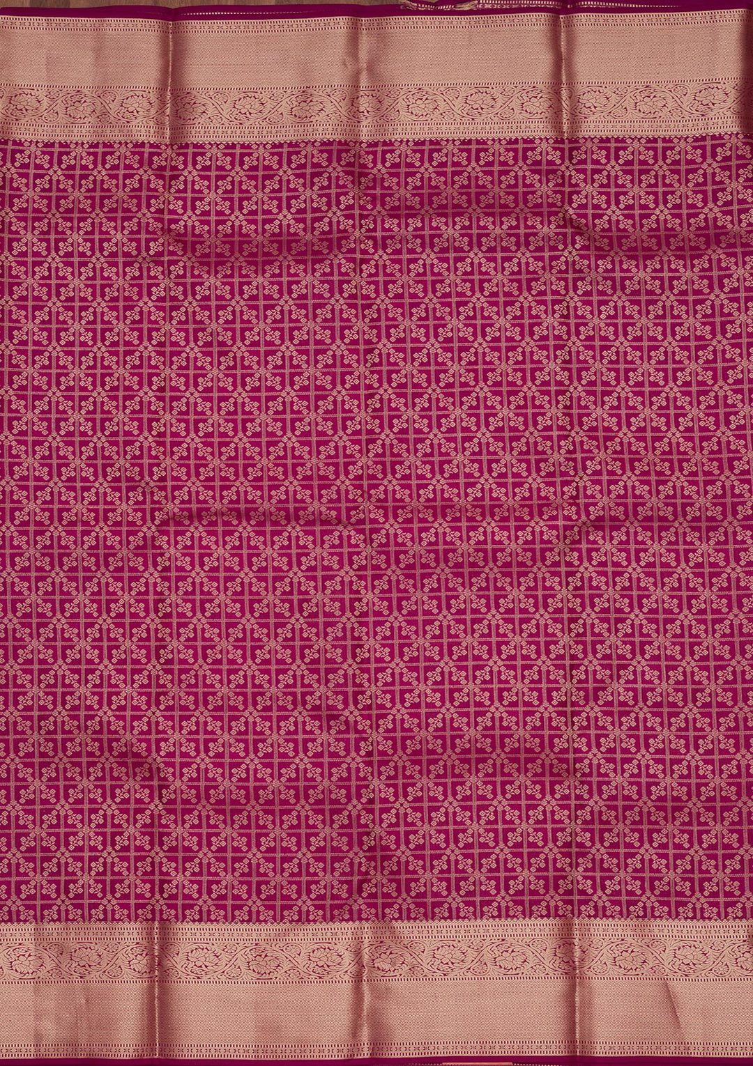 Purple Pure Silk Jaal Zariwork Saree With Matching Blouse Piece