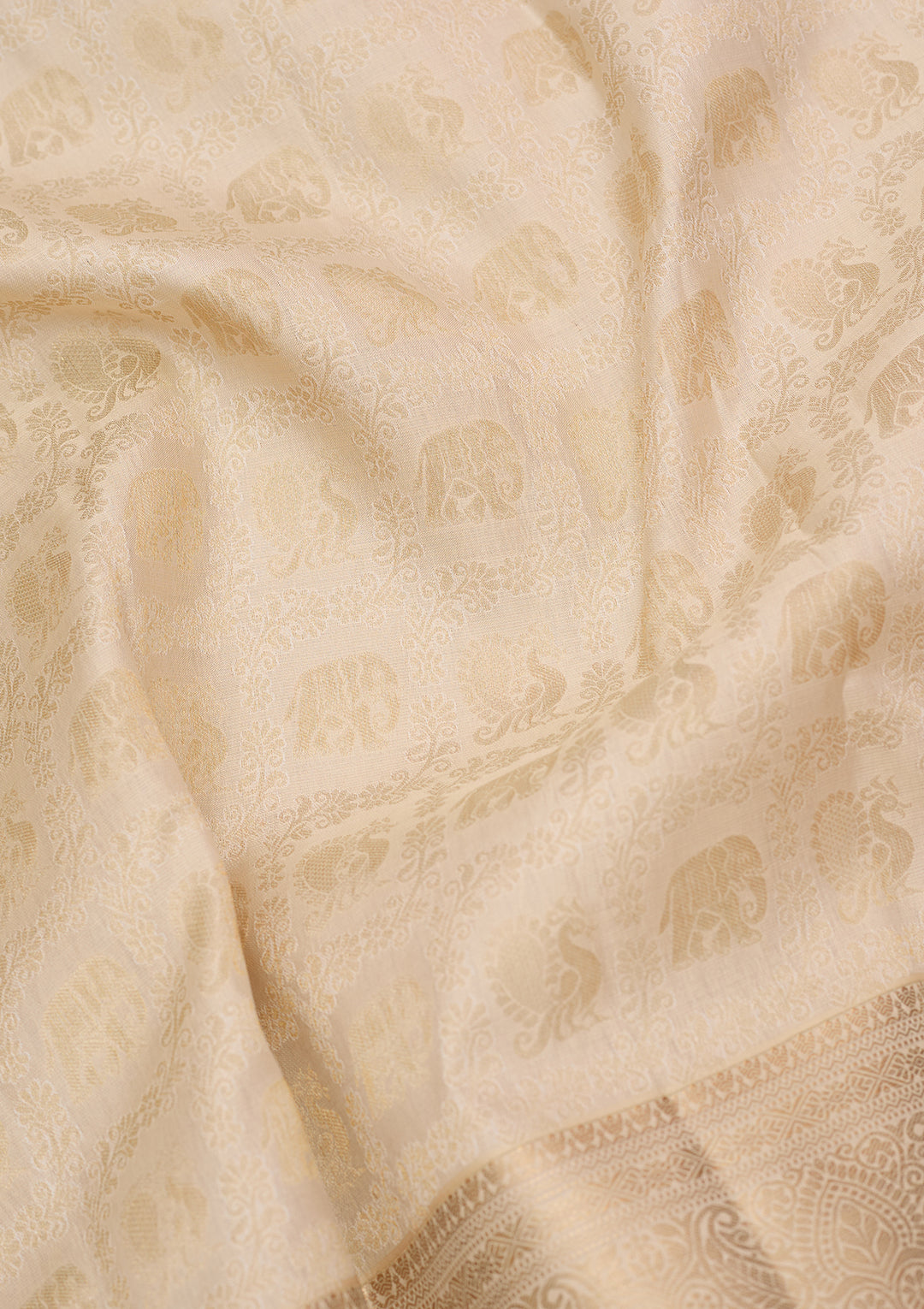 Cream Pure Silk Jaal Zariwork Saree With Matching Blouse Piece