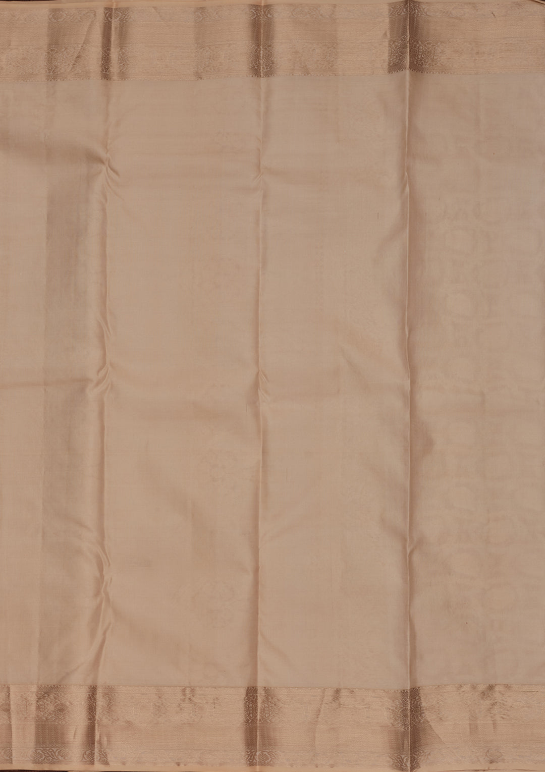 Cream Pure Silk Jaal Zariwork Saree With Matching Blouse Piece