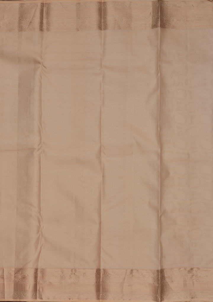 Cream Pure Silk Jaal Zariwork Saree With Matching Blouse Piece