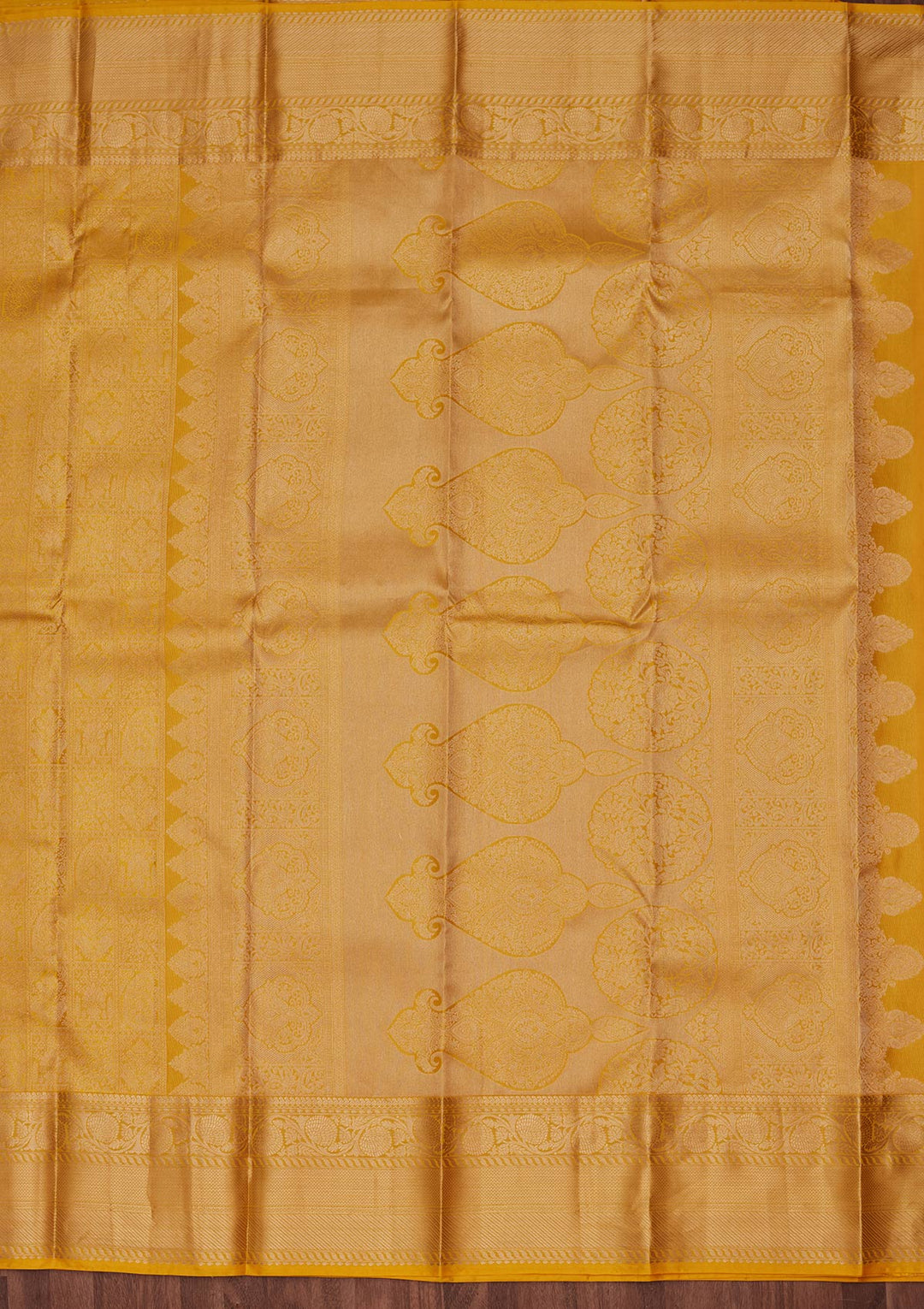 Yellow Pure Silk Jaal Zariwork Saree With Matching Blouse Piece