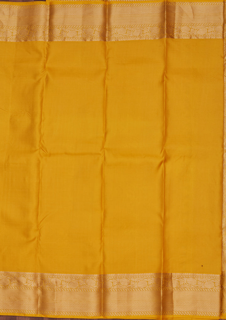 Yellow Pure Silk Jaal Zariwork Saree With Matching Blouse Piece