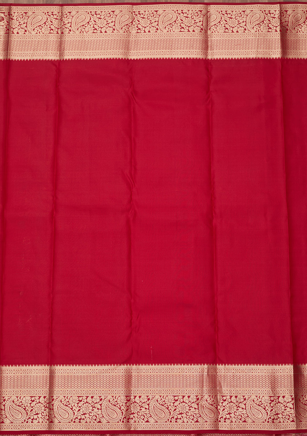 Maroon Silk Jaal Gold Zariwork Saree With Matching Blouse Piece