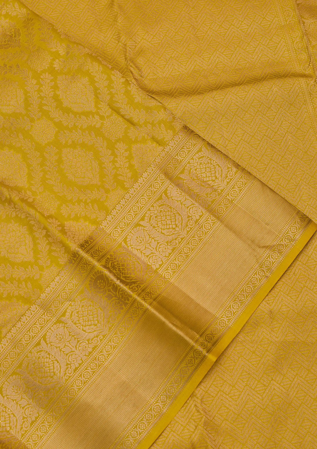 Yellow Pure Silk Jaal Zariwork Saree With Matching Blouse Piece