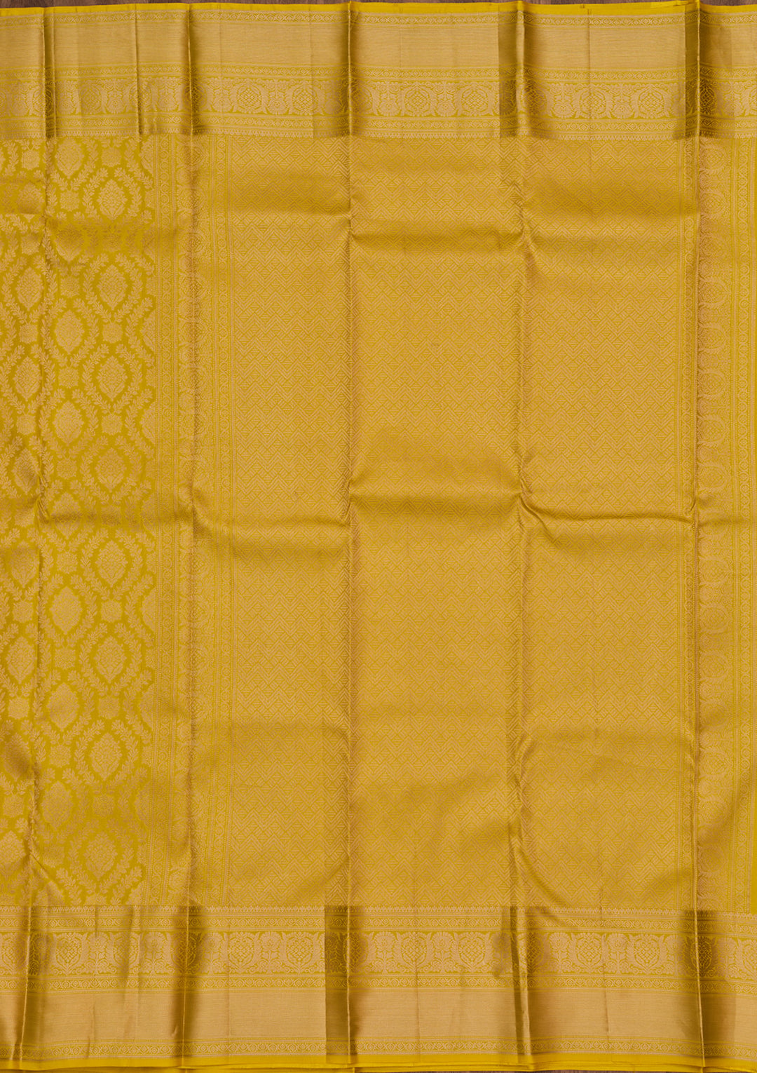 Yellow Pure Silk Jaal Zariwork Saree With Matching Blouse Piece