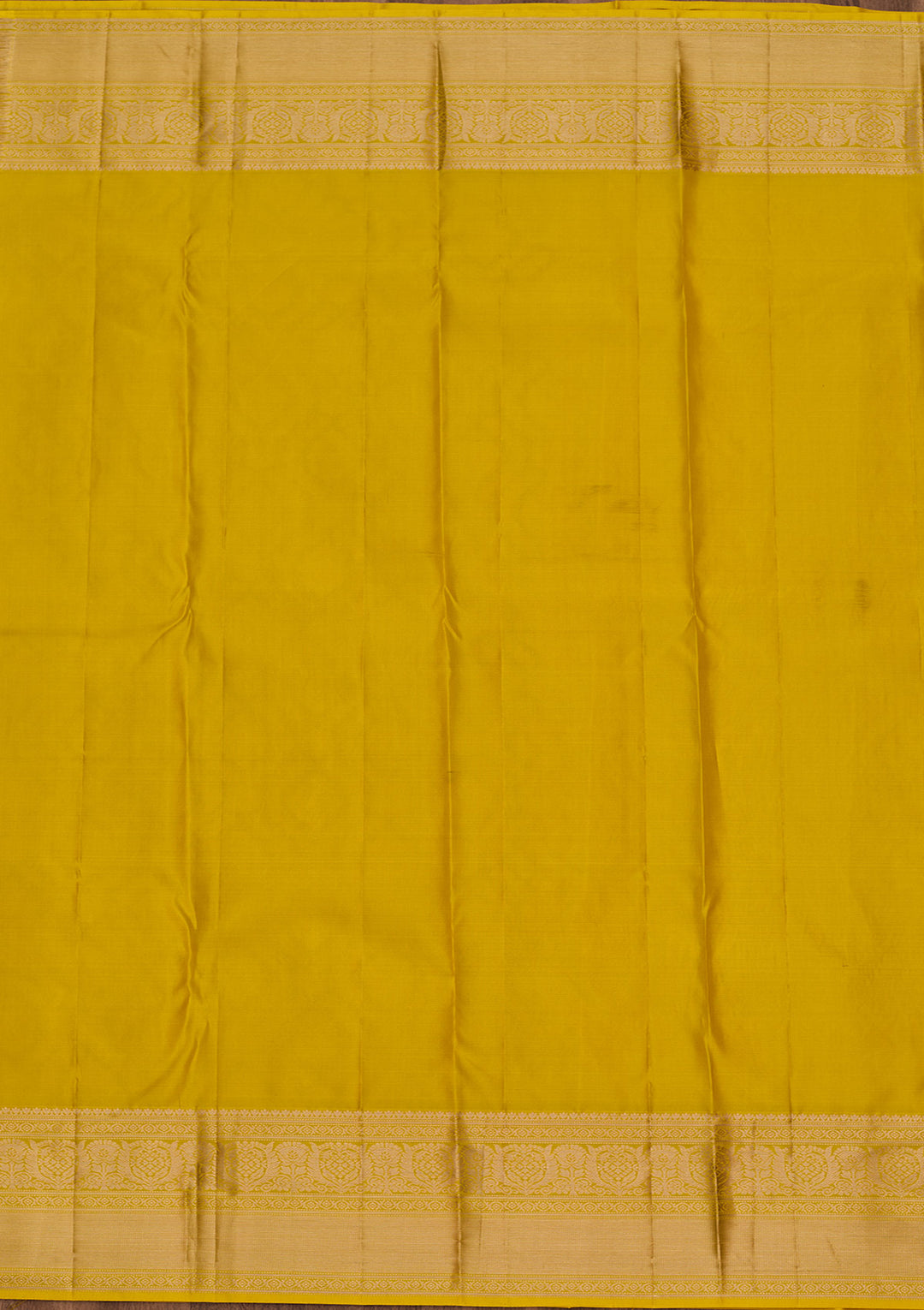 Yellow Pure Silk Jaal Zariwork Saree With Matching Blouse Piece