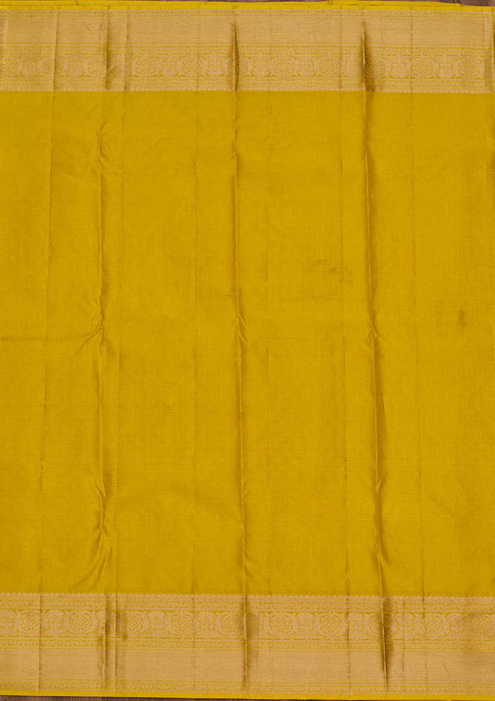 Yellow Pure Silk Jaal Zariwork Saree With Matching Blouse Piece