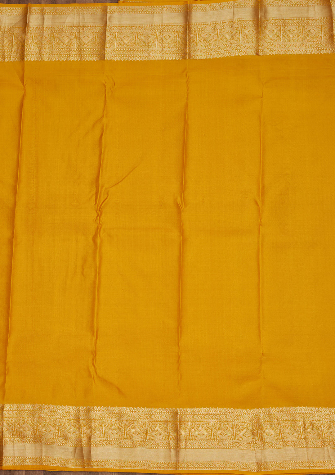 Yellow Silk Jaal Saree With Matching Blouse Piece