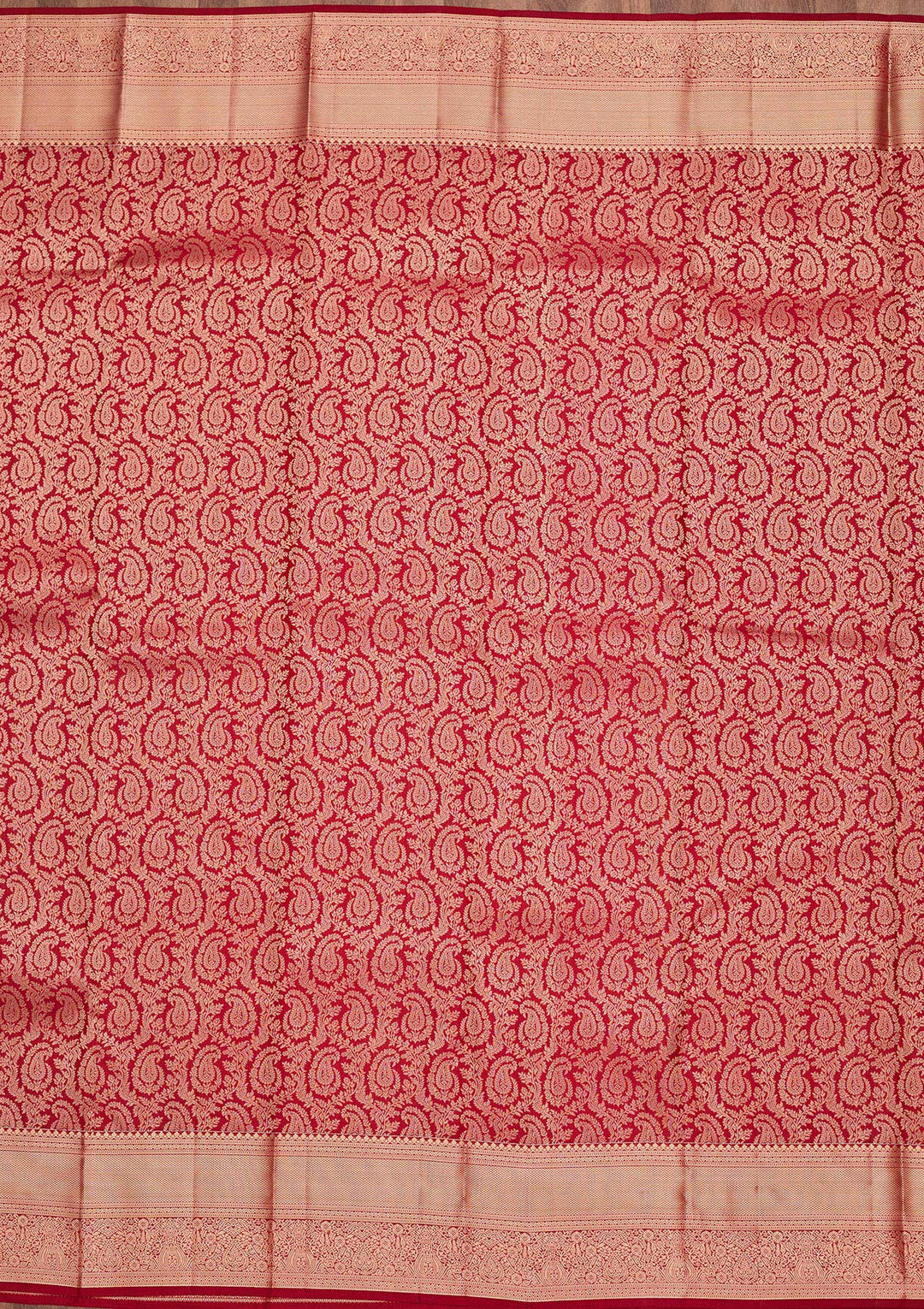 Maroon Pure Silk Jaal Zariwork Saree With Matching Blouse Piece