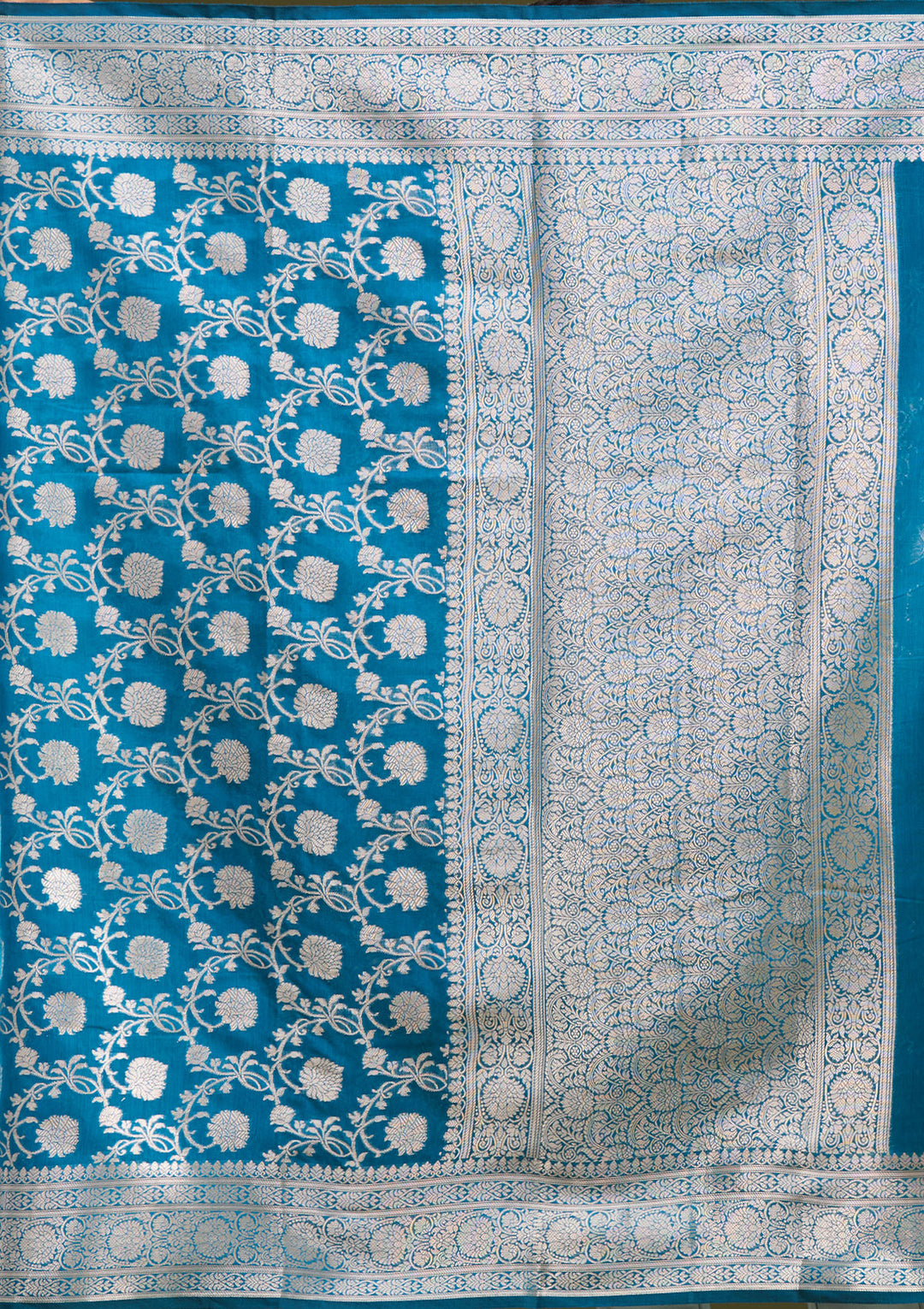 Peacock Blue Cotton Jaal Zariwork Saree With Matching Blouse Piece