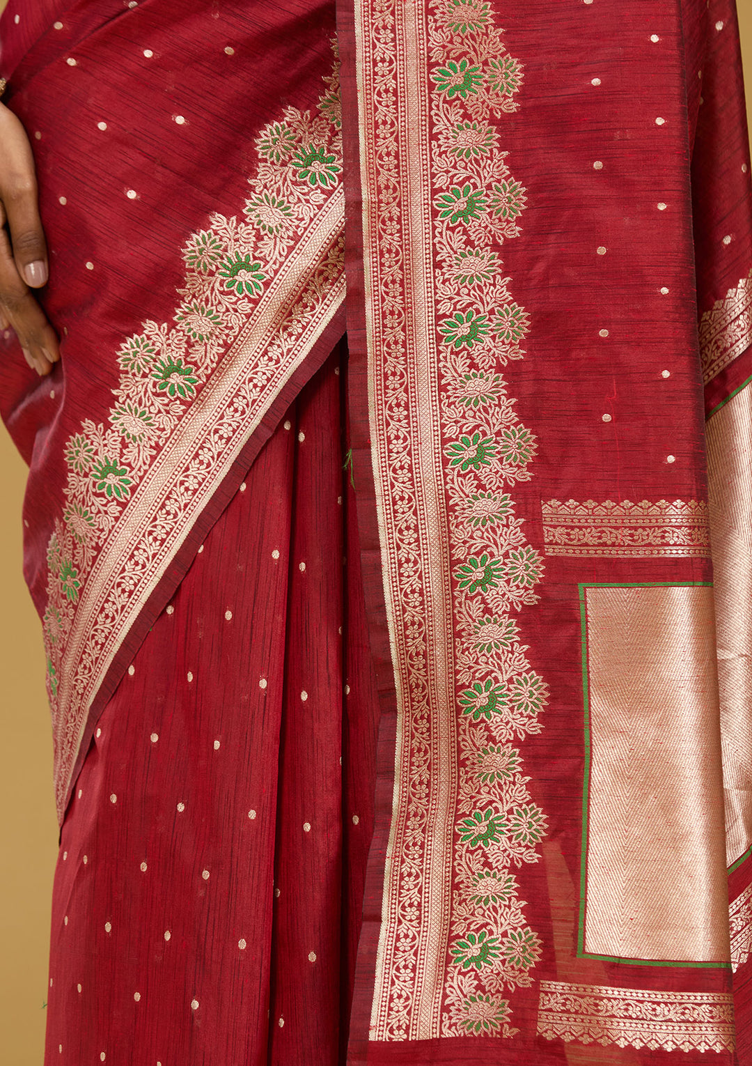 Maroon Cotton Buti Gold Zariwork Saree With Matching Blouse Piece
