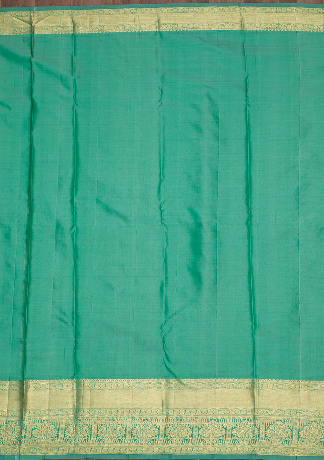 Rama Green Silk Jaal Saree With Matching Blouse Piece