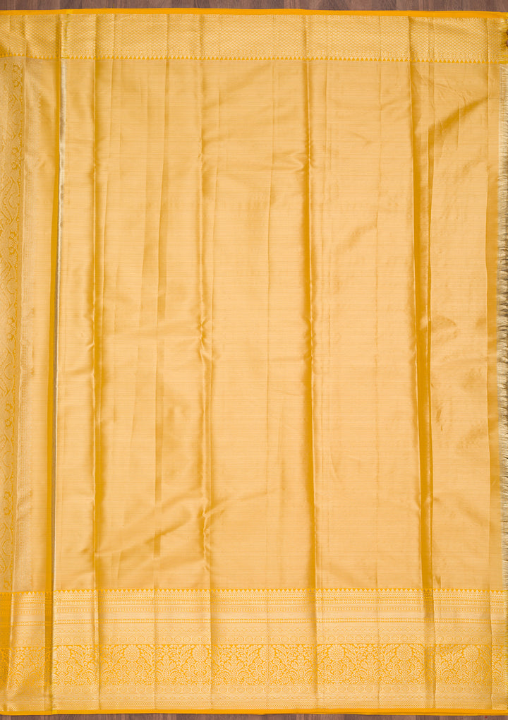 Cream Silk Jaal Zariwork Saree With Matching Blouse Piece
