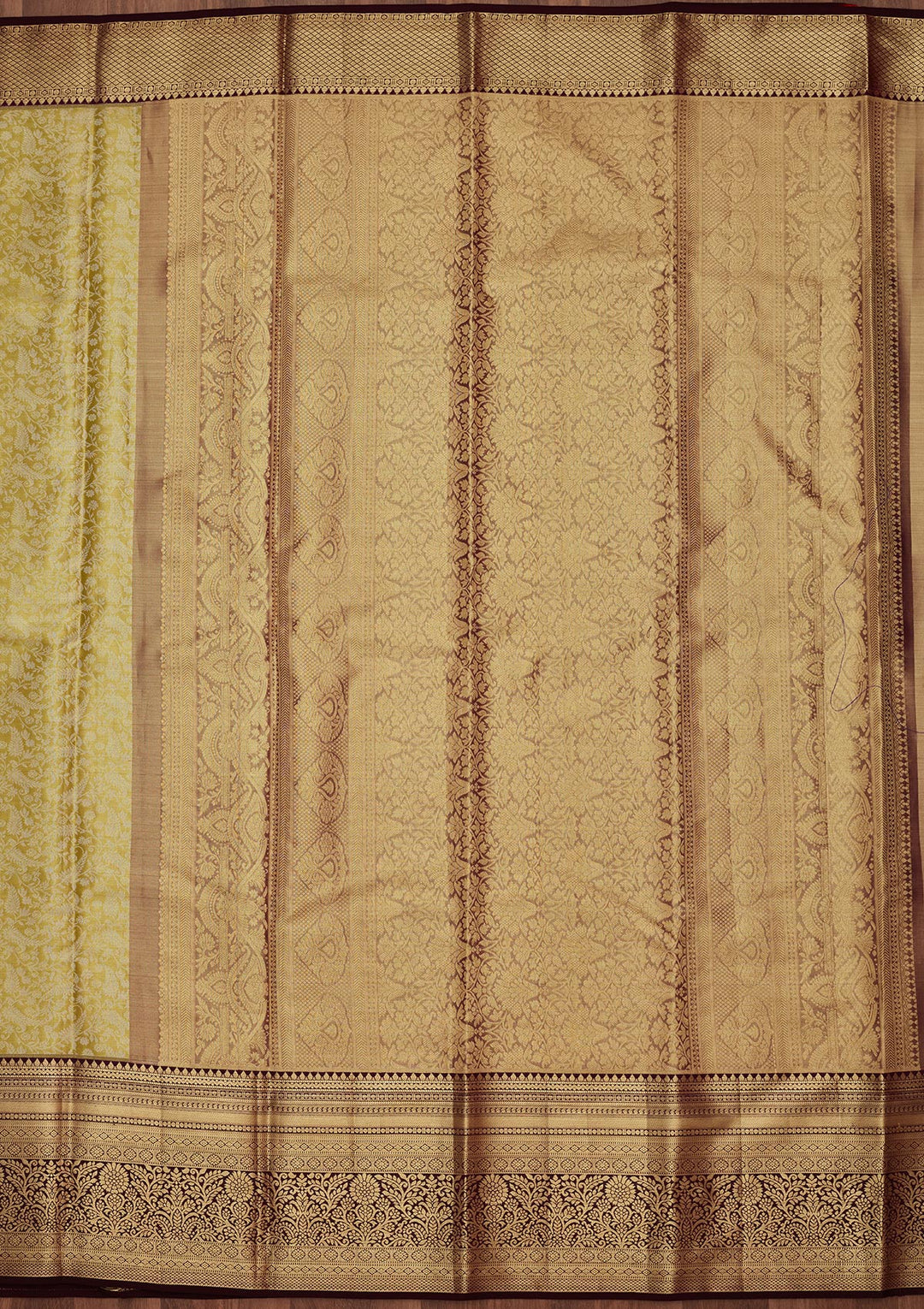 Mehendi Green Silk Jaal Saree With Matching Blouse Piece