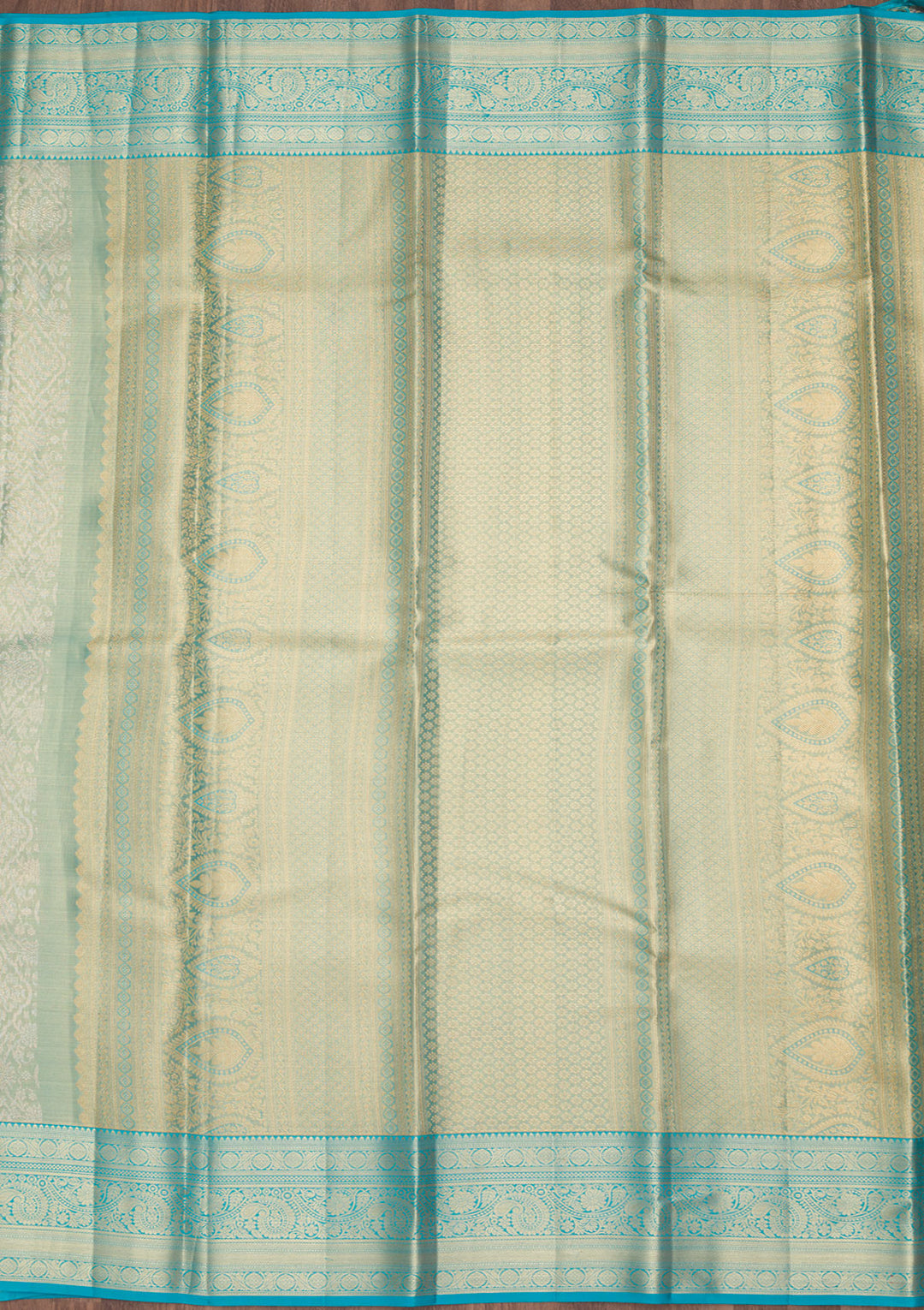 Sea Green Tissue Jaal Saree With Matching Blouse Piece