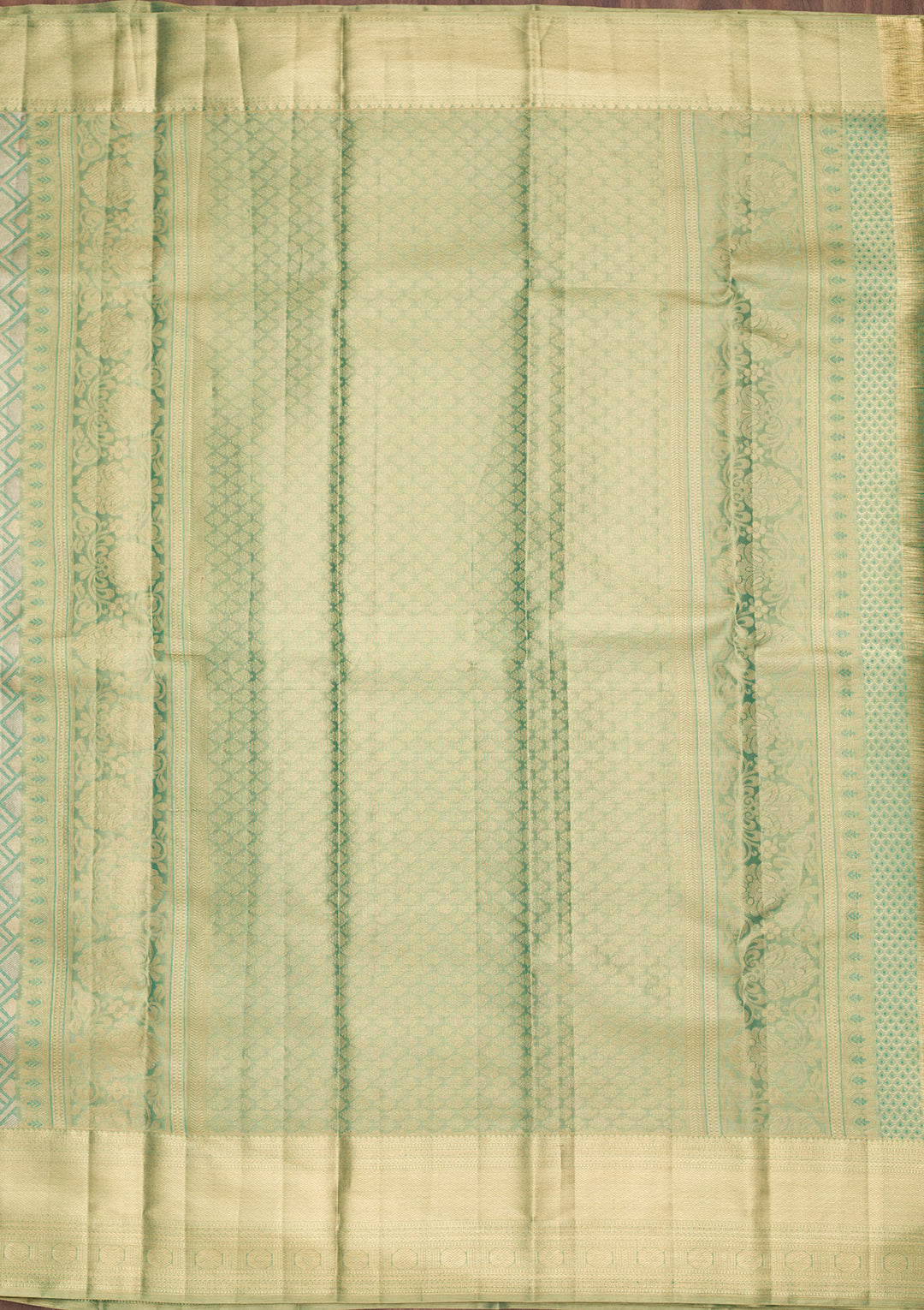 Rama Green Silk Jaal Zariwork Saree With Matching Blouse Piece