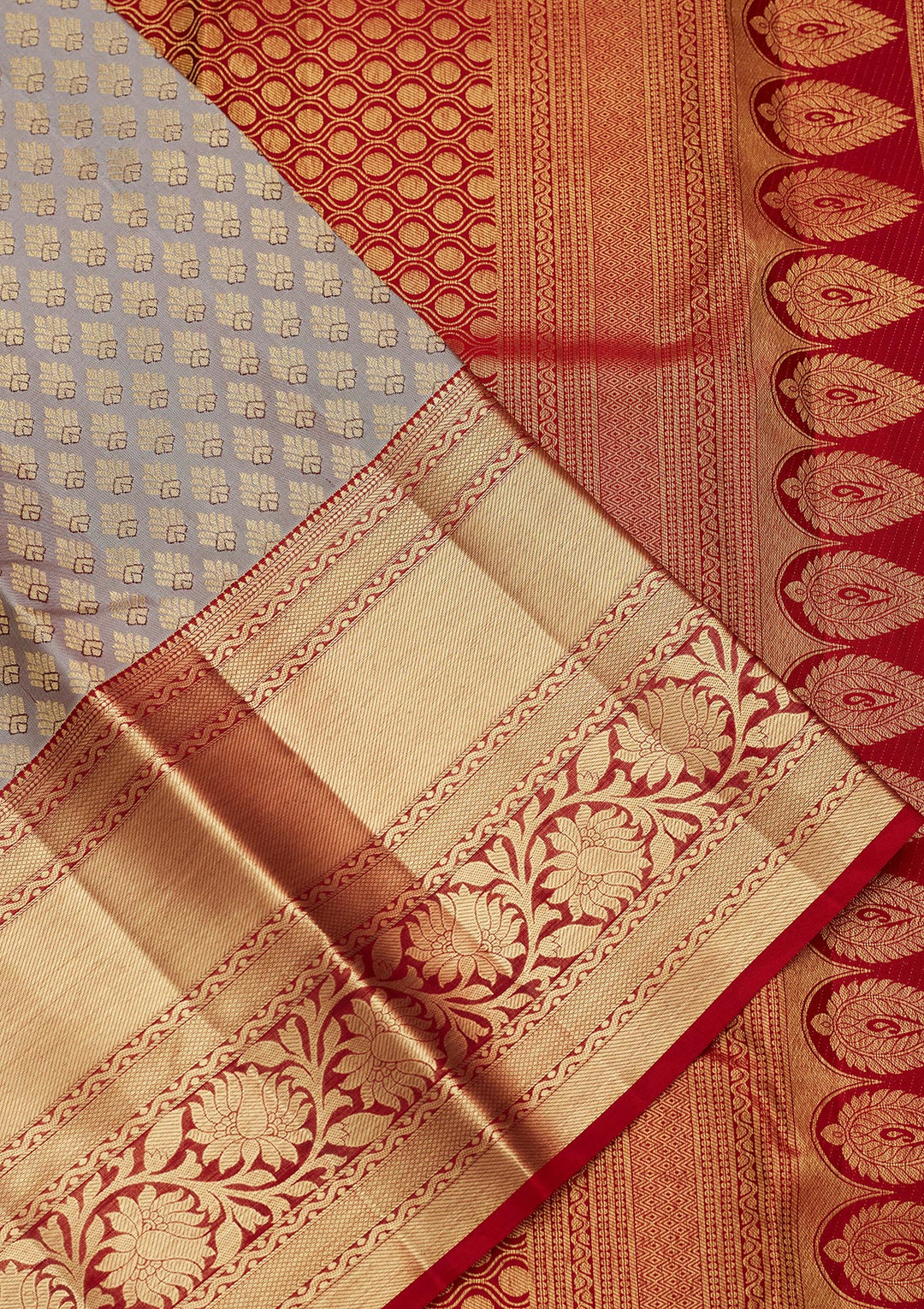 Grey Silk Buti Saree With Matching Blouse Piece