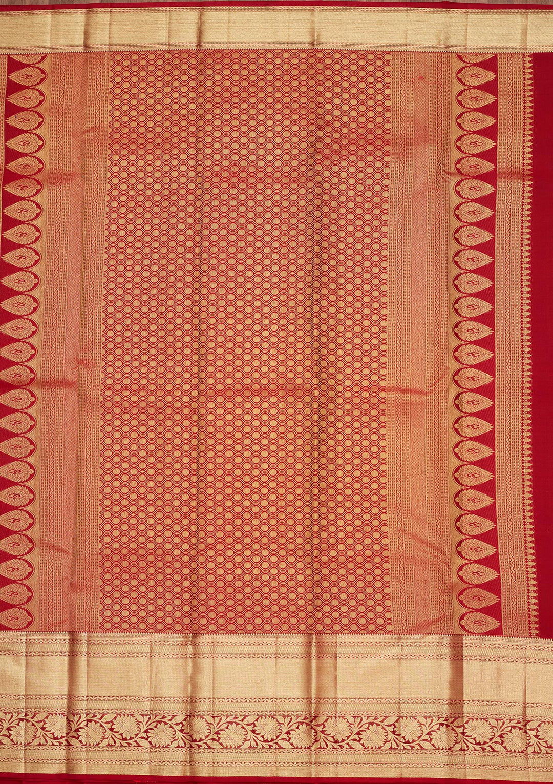 Grey Silk Buti Saree With Matching Blouse Piece