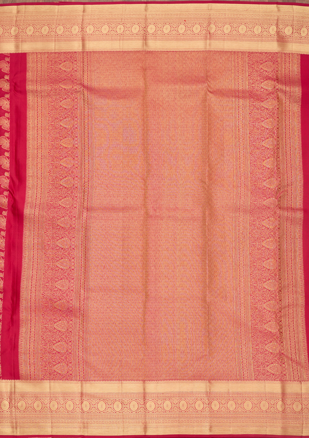 Rani Pink Silk Jaal Zariwork Saree With Matching Blouse Piece