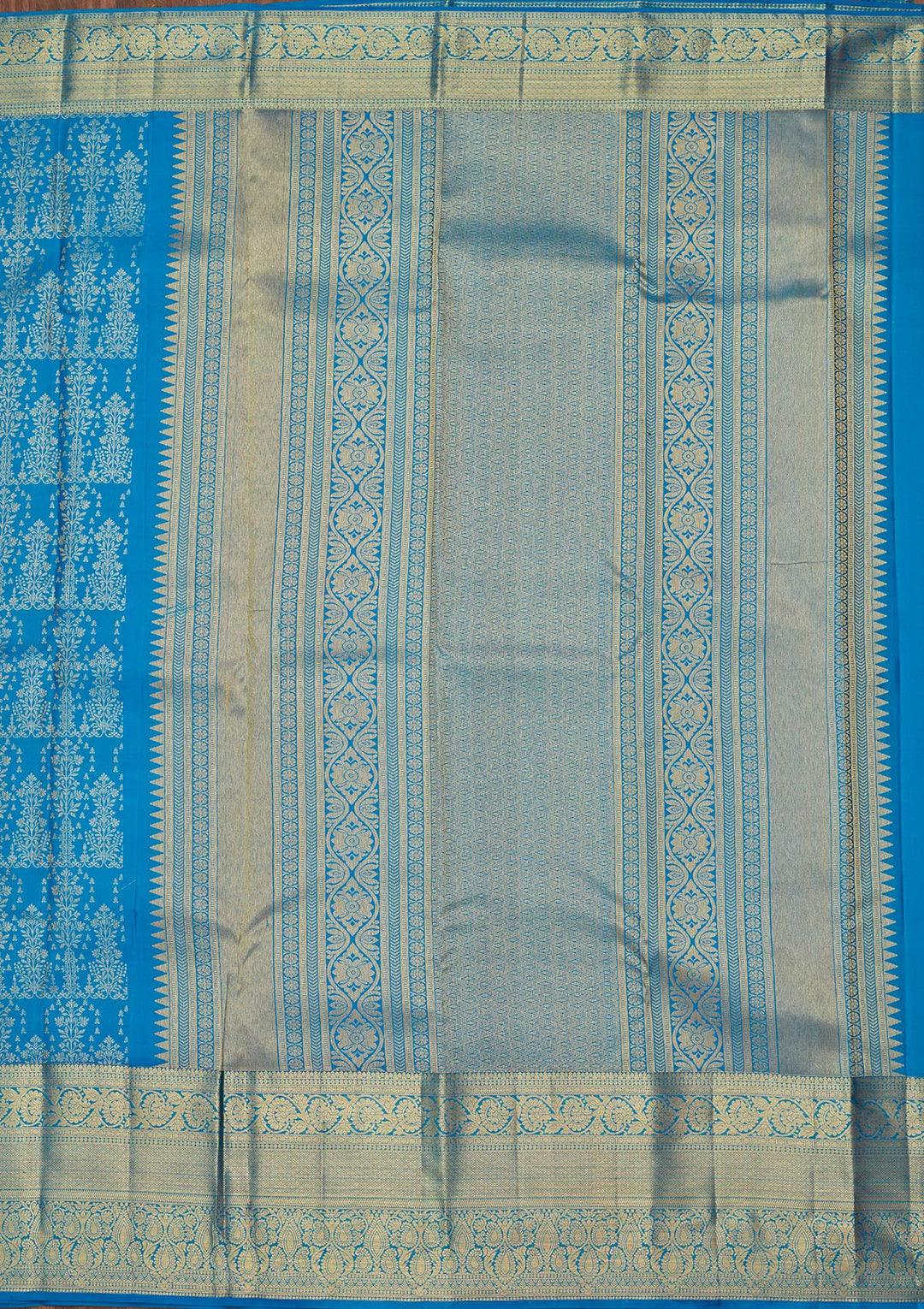 Royal Blue Silk Jaal Zariwork Saree With Matching Blouse Piece