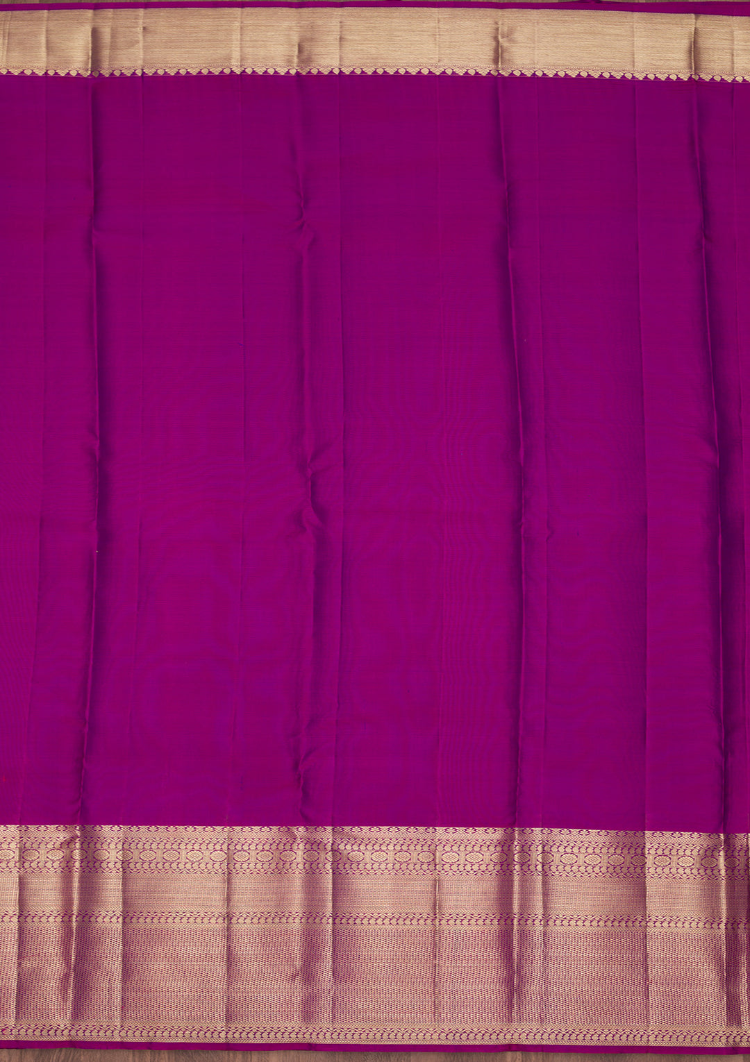 Rama Green Silk Jaal Saree With Matching Blouse Piece