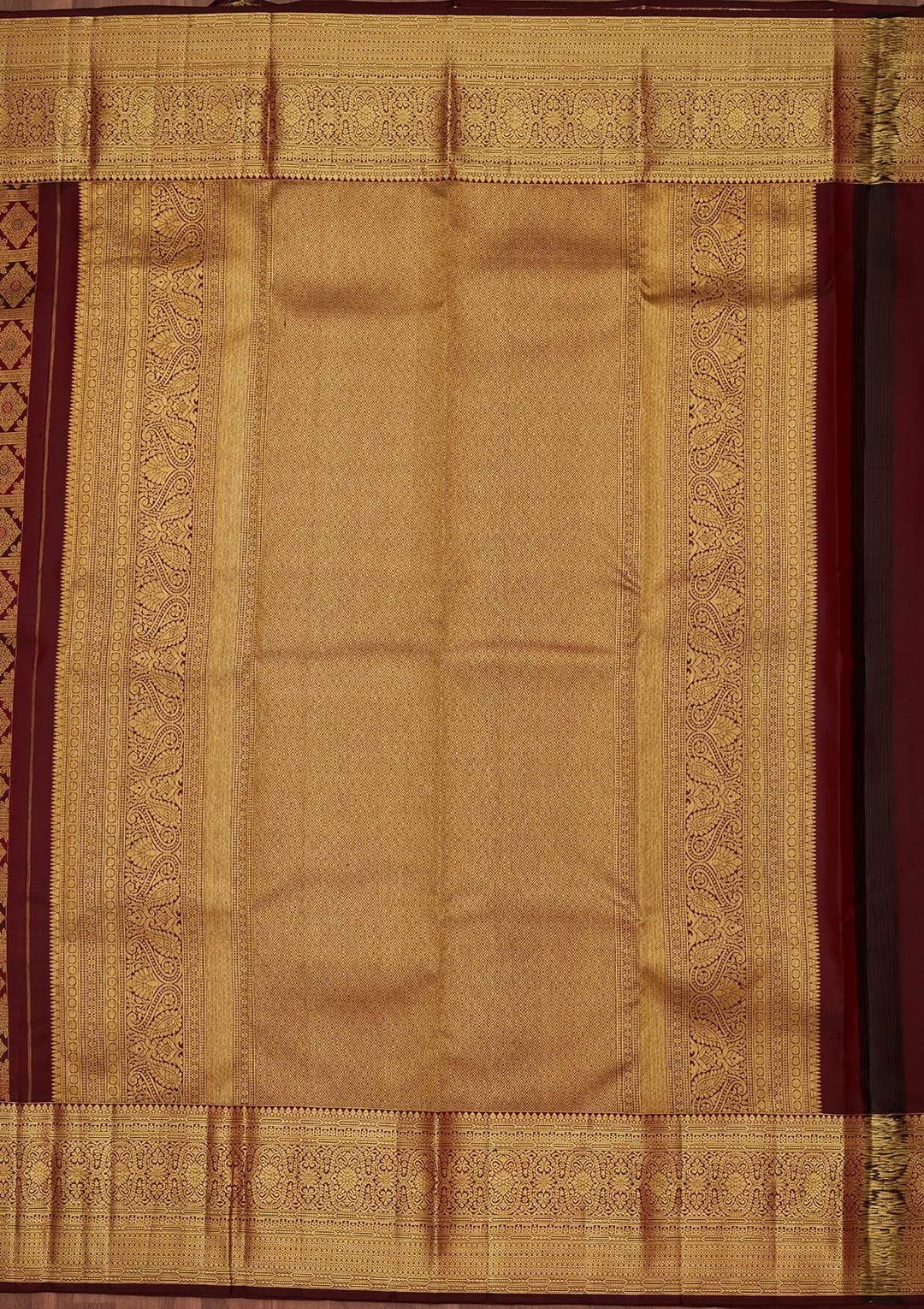 Multi Silk Checks Saree With Matching Blouse Piece