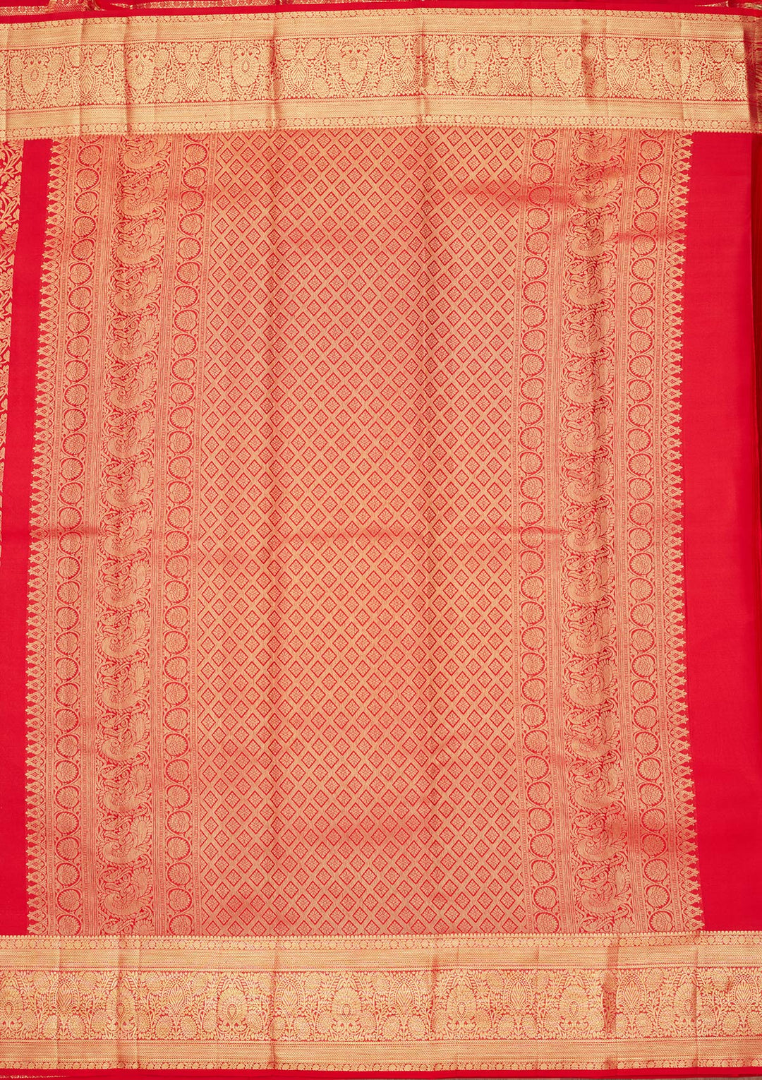 Red Silk Jaal Zariwork Saree With Matching Blouse Piece