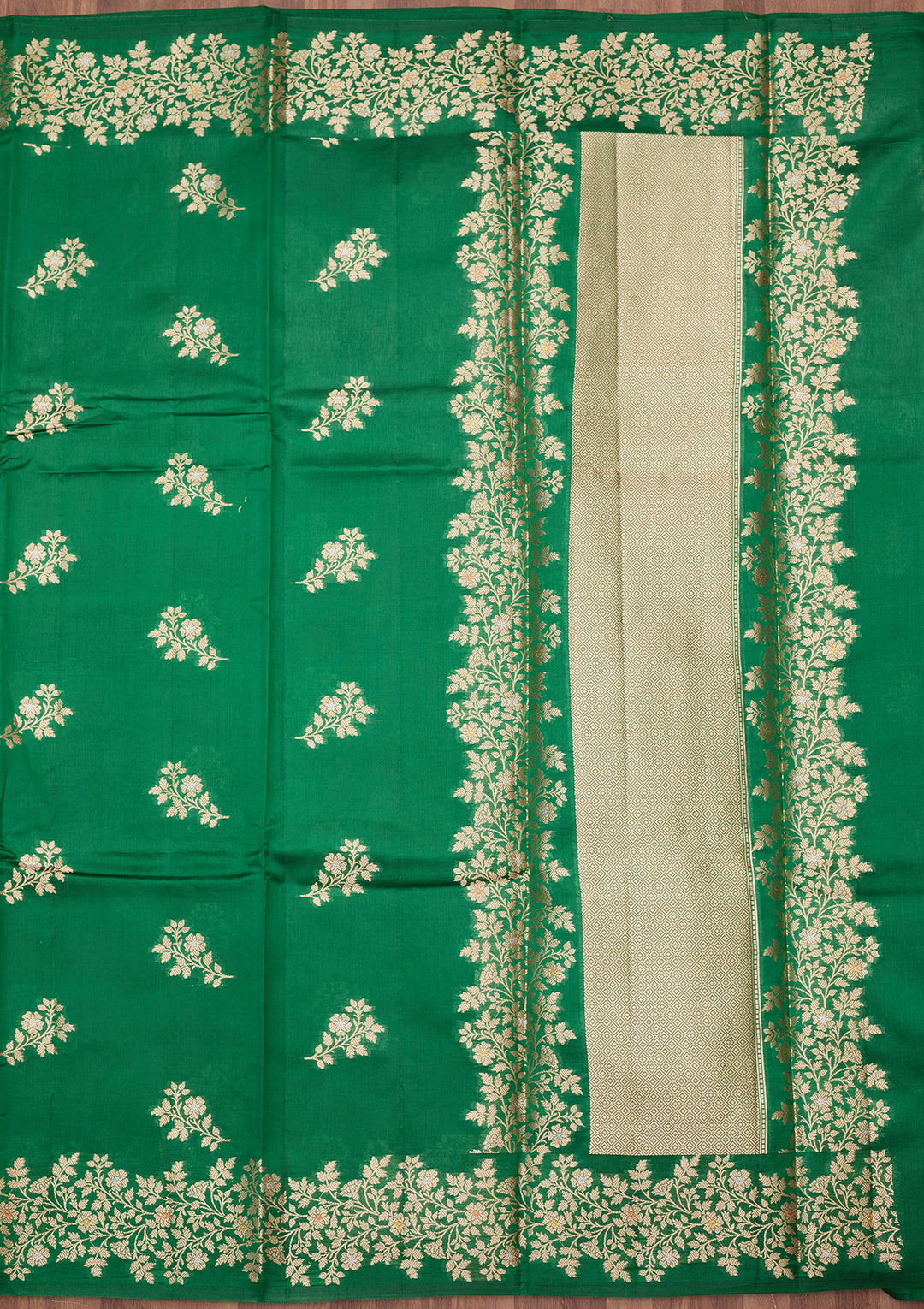 Rama Green Silk Buti Gold Zariwork Saree With Matching Blouse Piece