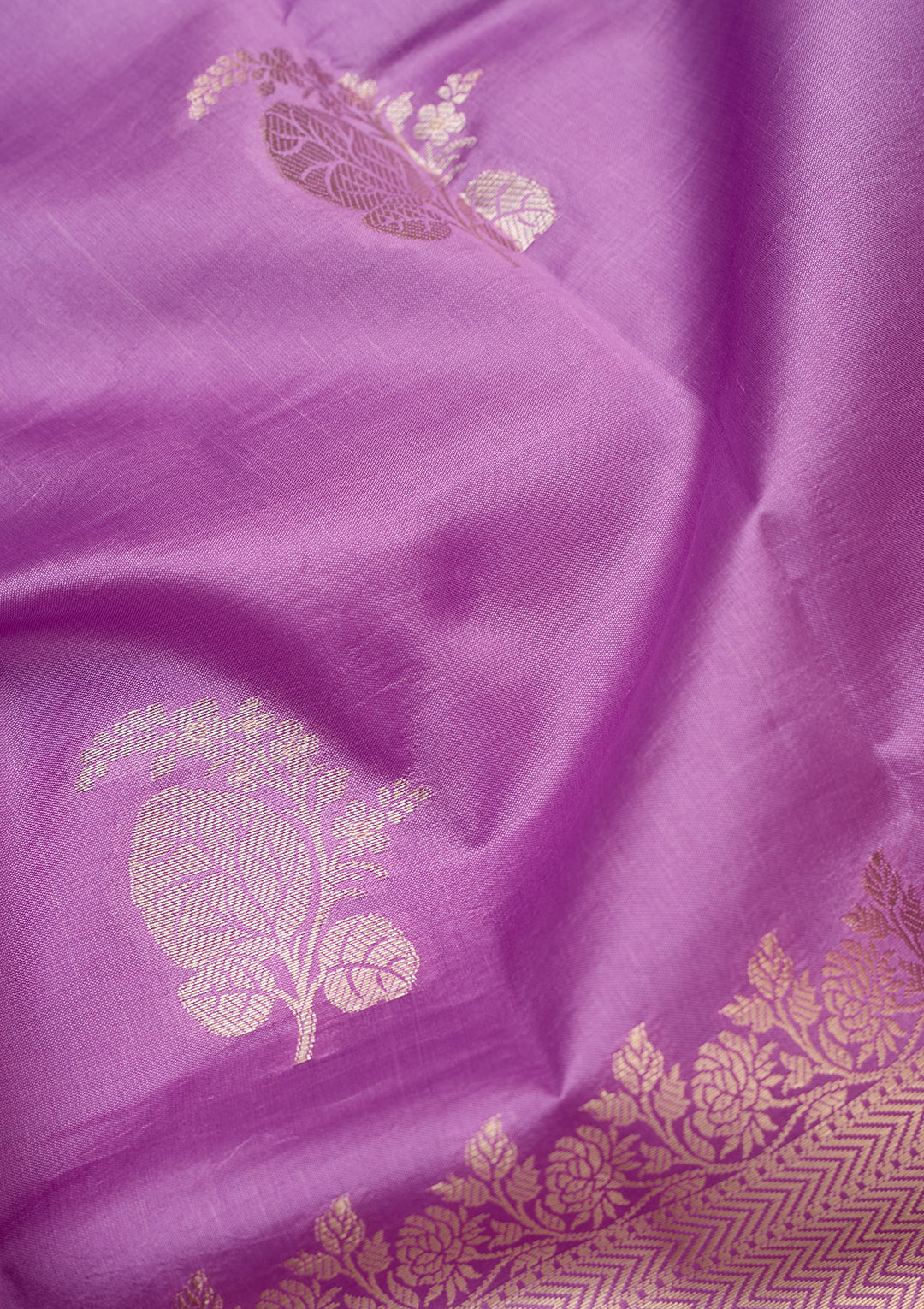 Lavender Silk Buti Gold Zariwork Saree With Matching Blouse Piece