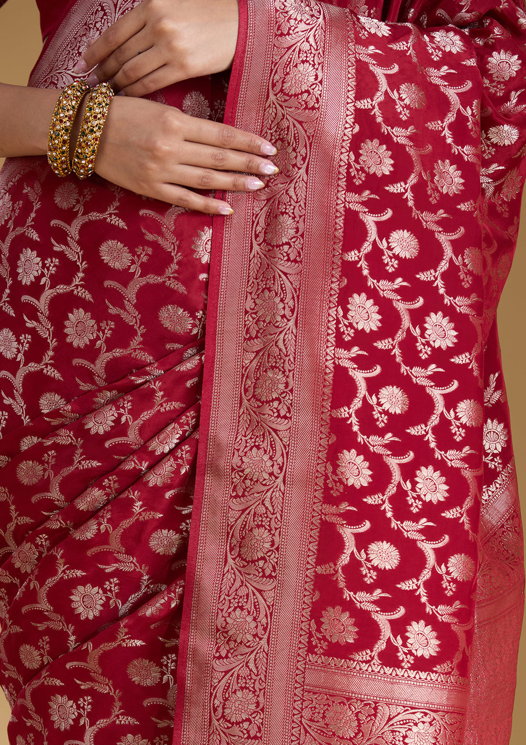 Maroon Silk Jaal Gold Zariwork Saree With Matching Blouse Piece
