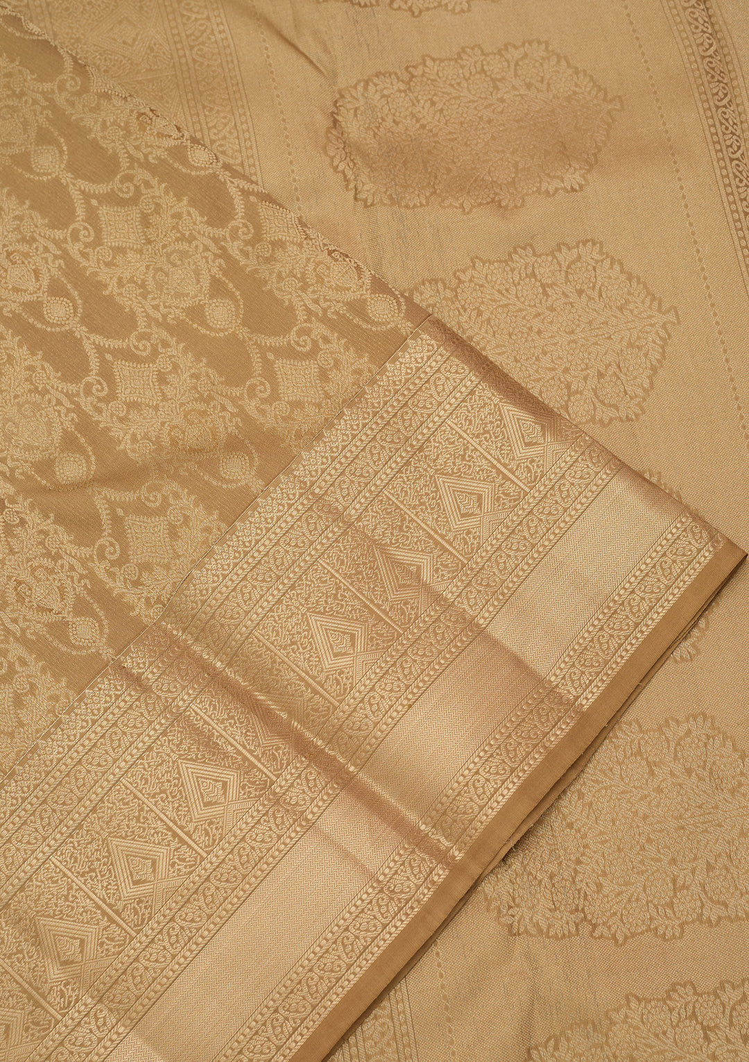 Mehendi Pure Silk Jaal Saree With Matching Blouse Piece