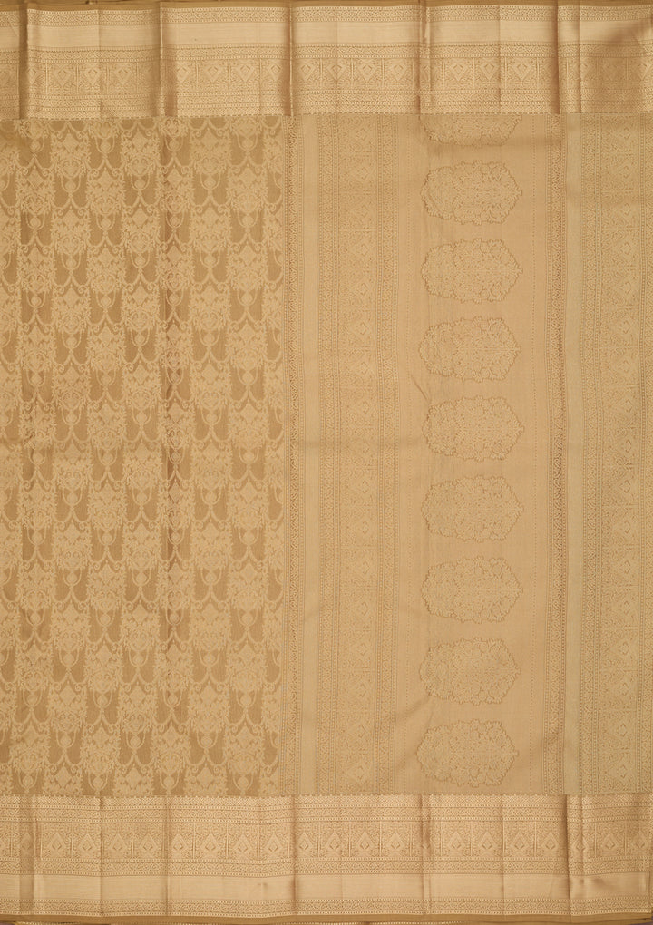 Mehendi Pure Silk Jaal Saree With Matching Blouse Piece