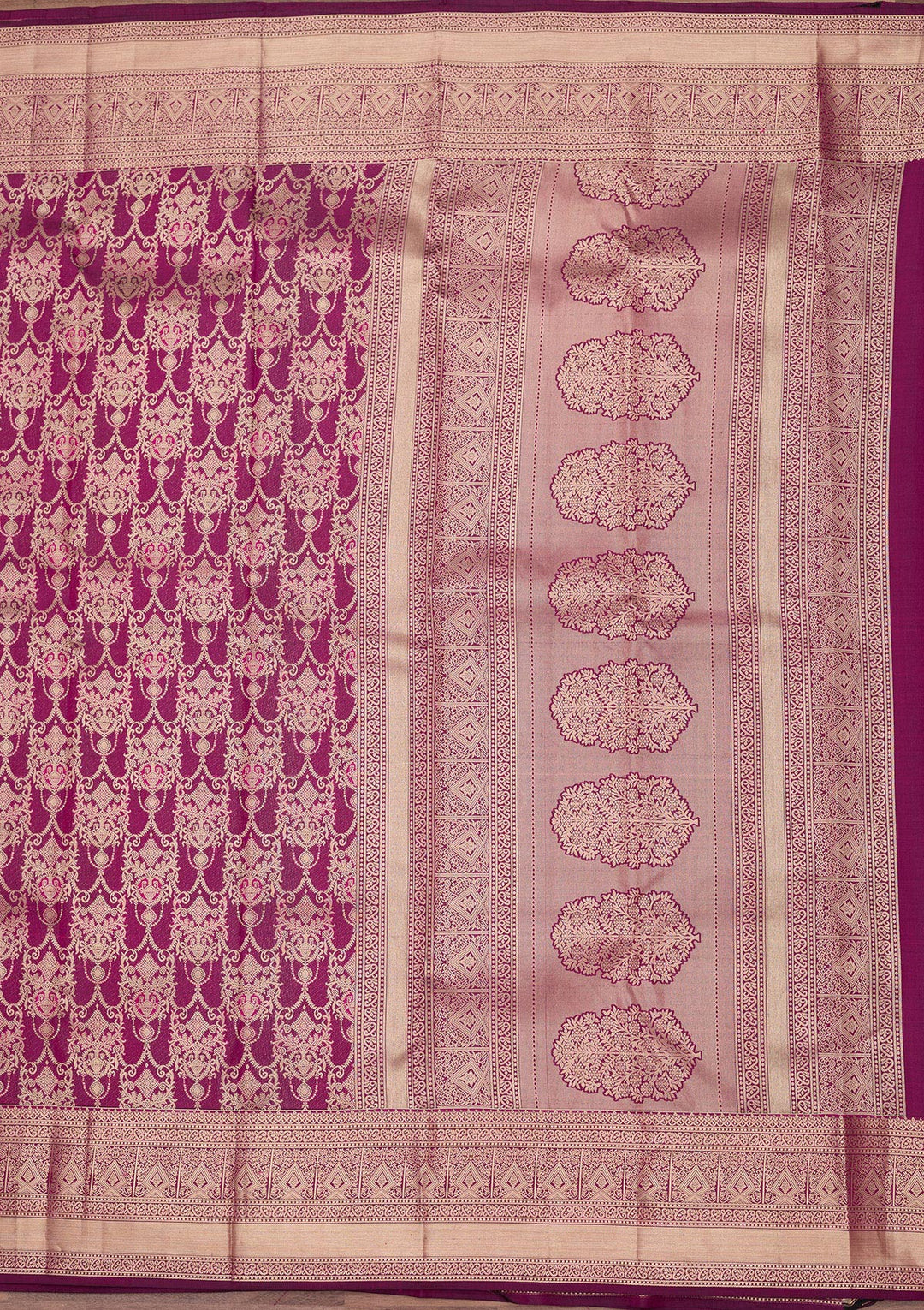 Purple Pure Silk Jaal Zariwork Saree With Matching Blouse Piece