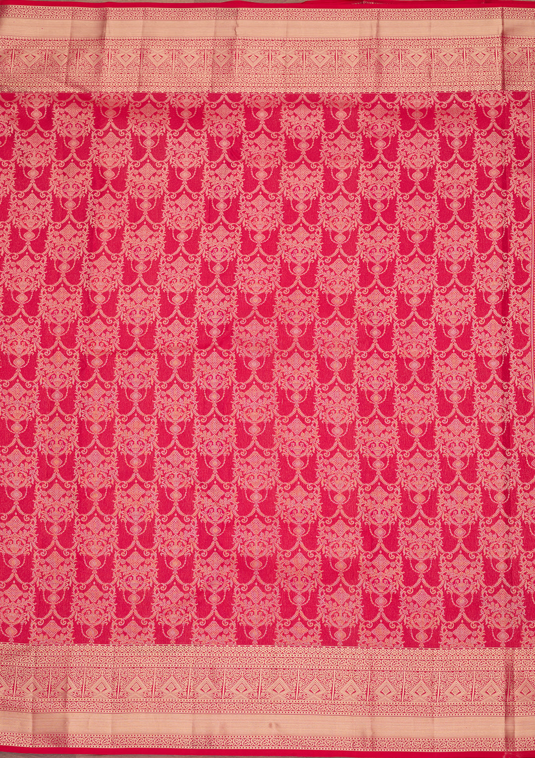Rani Pink Pure Silk Jaal Zariwork Saree With Matching Blouse Piece