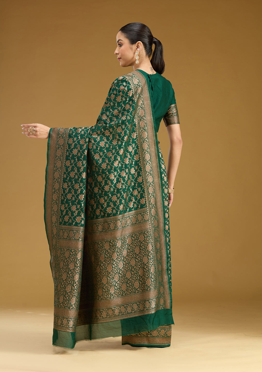 Green Georgette Jaal Gold Zariwork Saree With Matching Blouse Piece