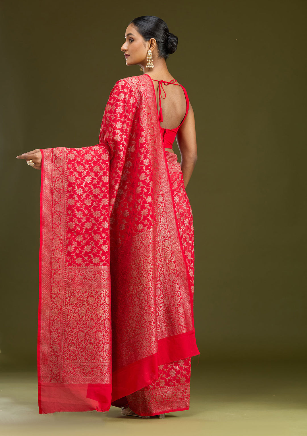 Red Georgette Jaal Gold Zariwork Saree With Matching Blouse Piece